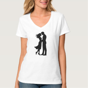 Weißer T - Shirt mit einem Ausdruck eines liebende