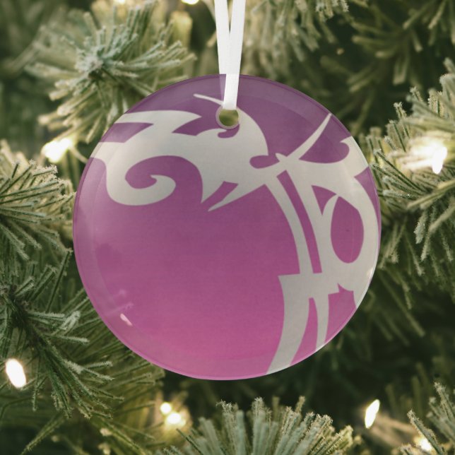 Weißer Tätowierungsdruck mit lila Farbverlauf Ornament Aus Glas (InSitu)