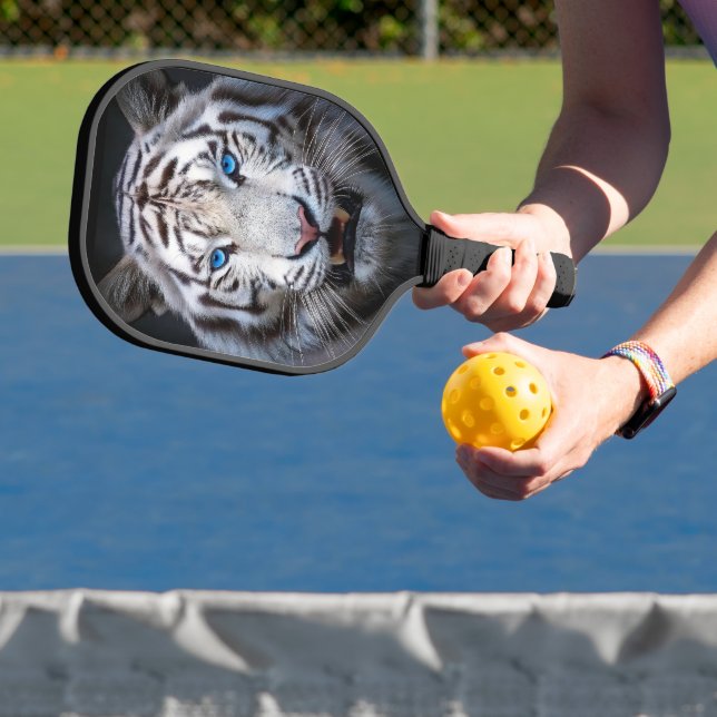 Weißer Tiger Blaue Augen Pickleball Schläger (InSitu)