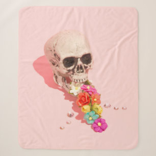 WEIßER TOTENKOPF ZENTRUMSTÜCK SHERPADECKE