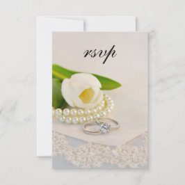 Weißer Tulip, Perlen und Rings Wedding RSVP