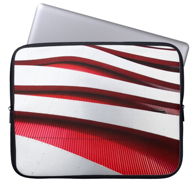 WEISSER UND ROTER METALLRAHMEN LAPTOPSCHUTZHÜLLE (Vorderseite)