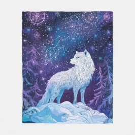 Weißer Wolf unter magischem Sternenhimmel Fleecedecke