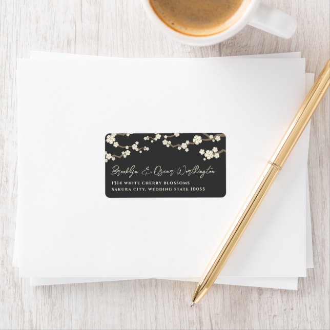 Weißes Cream Sakura Kirschblüten Asiatische Hochze Adressaufkleber (Insitu)