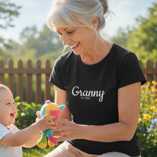 Weißes etabliertes Oma-T-Shirt mit Schriftzug T-Shirt