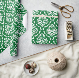 Weißes florales Damastmuster auf Grün Geschenkpapier