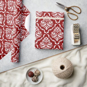 Weißes florales Damastmuster auf Rot Geschenkpapier