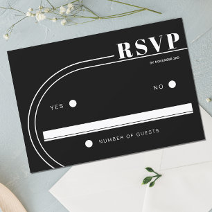 Weißes, gewölbtes Rahmen Schwarz-Minimalistisches RSVP Karte