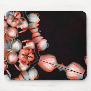 "Weißes Herz in Schwarz von der Sonne" Mousepad