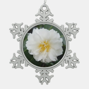 Weißes Kamelien Schneeflocken Zinn-Ornament