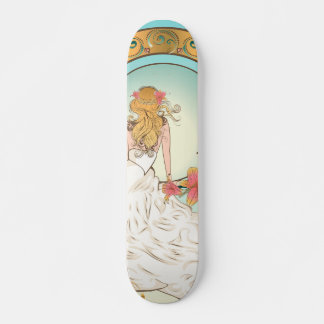 Weißes Mädchen mit rosafarbenen Blume Skateboard