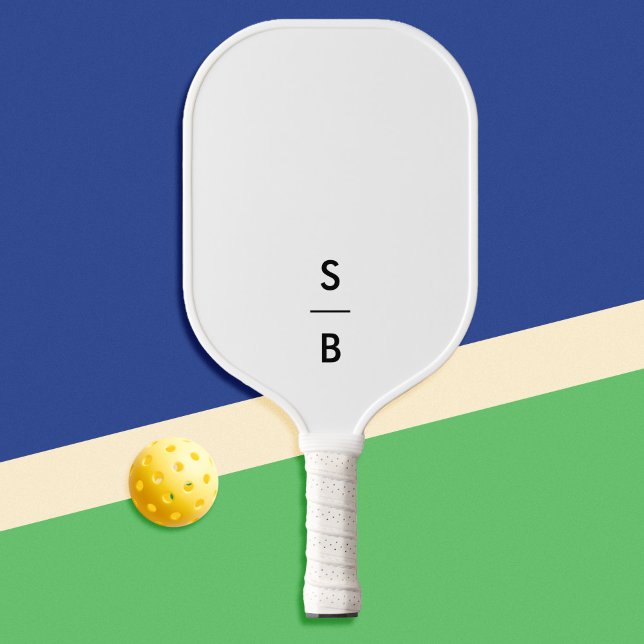 Weißes Minimalistisches Monogramm Pickleball Schläger (Von Creator hochgeladen)