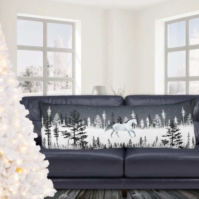 Weißes Pferd Schneewald nächtliche Pinienwälder Seitenschläferkissen (White Horse Snowy Night Eastern Pine Tree Forest Body Pillow)