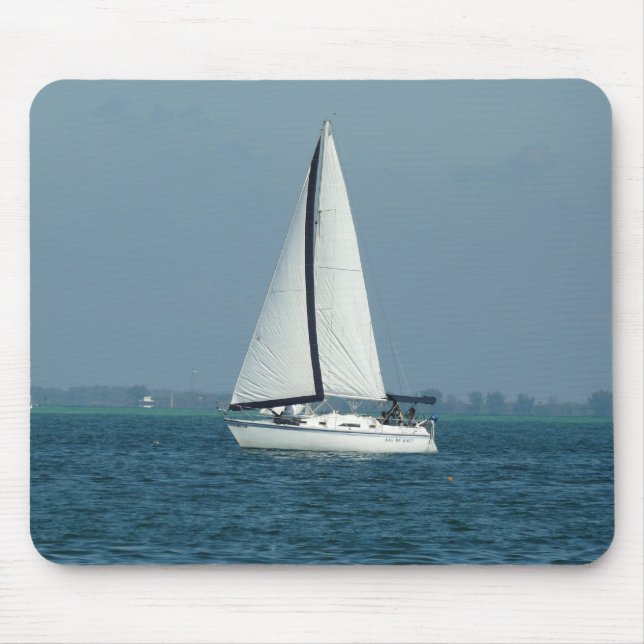 Weißes Segelboot mousepad (Vorne)