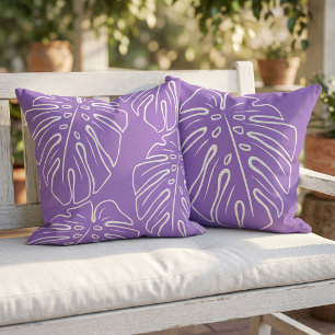 Weißes tropisches Leaf-Motiv auf Violett aus Laven Kissen