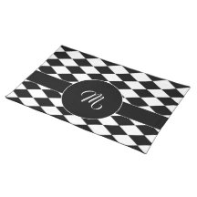 Weißes und schwarzes Rautenmuster