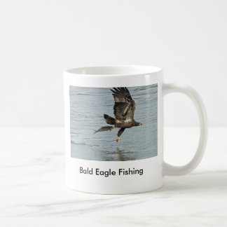Weißkopfseeadler-Fischen Tasse