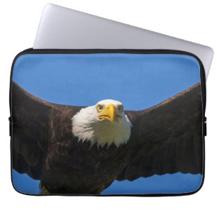 Weißkopfseeadler Flug nah Laptopschutzhülle