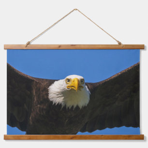 Weißkopfseeadler Flug nah Wandteppich Mit Holzrahmen