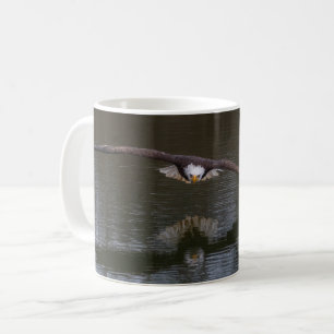 Weißkopfseeadler im Flug Kaffeetasse