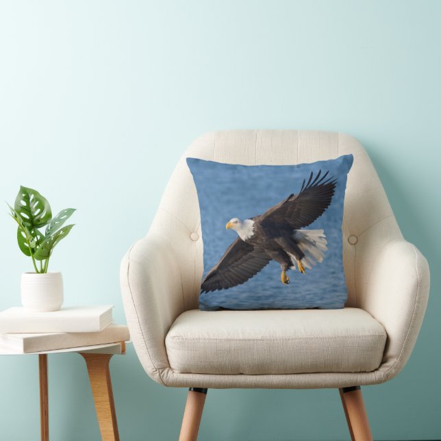 Weißkopfseeadler im Flug Kissen (Stuhl )