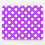 Weißpolka Punkte auf leuchtend lila Mousepad<br><div class="desc">Weißpolka Punkte auf leuchtend lila</div>