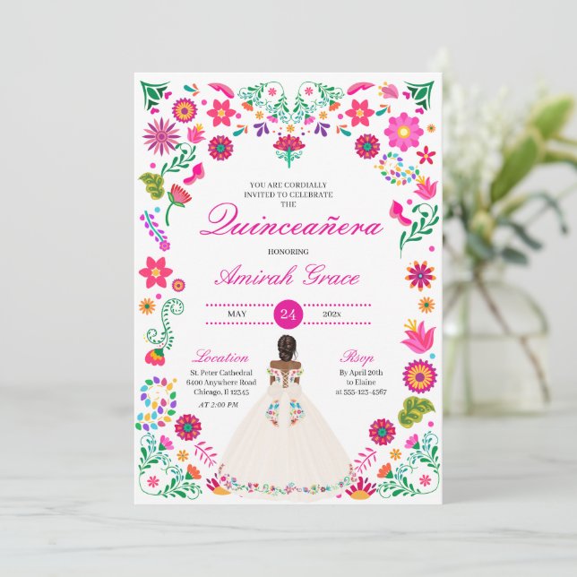Weißrosa Otomi Stickerei Quinceañera Einladung (Stehend Vorderseite)