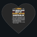 Weit und Mutter im Recht von der Tochter im Recht Herz-Aufkleber<br><div class="desc">Weit und Mutter im Recht von der Tochter im Recht</div>