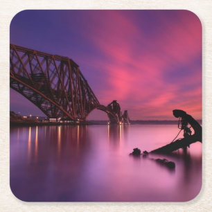 Weiter Schienen-Brücke an Sonnenuntergang Rechteckiger Pappuntersetzer