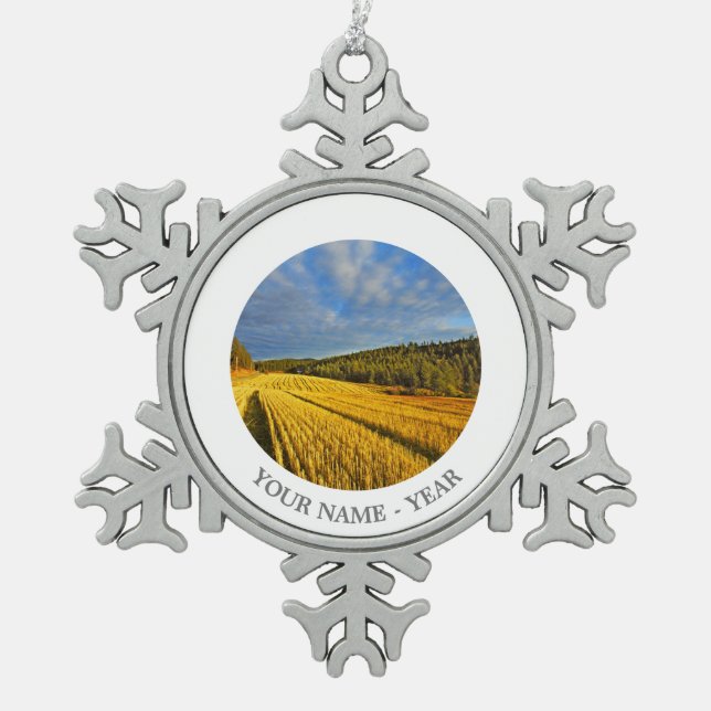 Weizen-Feld nach Ernte 2 Schneeflocken Zinn-Ornament (Vorderseite)