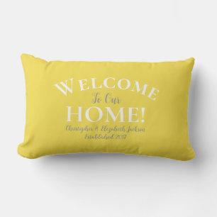 Welcome Home Custom Yellow Elegant Calligraphy  Lendenkissen