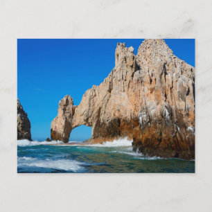 Wellen, die am Strand abstürzen Postkarte