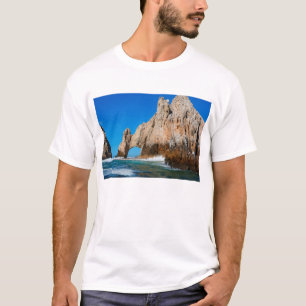 Wellen, die auf Strand spritzen T-Shirt