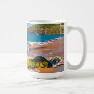 Wellen schlagen auf den Strand, Hawaii Kaffeetasse