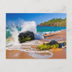 Wellen stürzen am Strand, Hawaii Postkarte