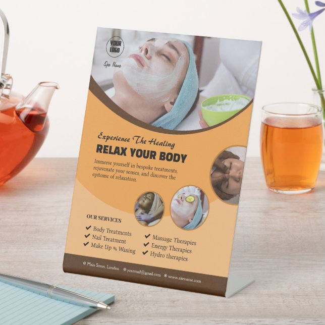 Wellness-Center Center Custom Pedestal Sign Sockelschild (In Situ)