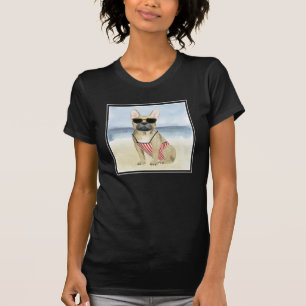 Welpe des Würstchen-  in der Sonnenbrille am T-Shirt
