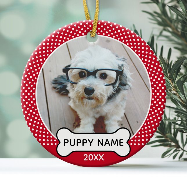 Welpe Hund Weihnachten Foto Polka Dot Red White Keramik Ornament (A cute pet photo ornament with a dog bone text area)