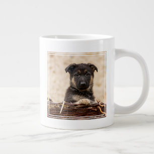 Welpe in Basket Jumbo-Tasse