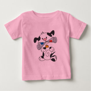 Welpe mit Zeitungs-T - Shirts und Geschenken