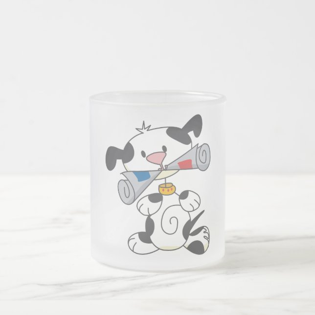 Welpe mit Zeitungs-T - Shirts und Geschenken Mattglastasse (Mittel)