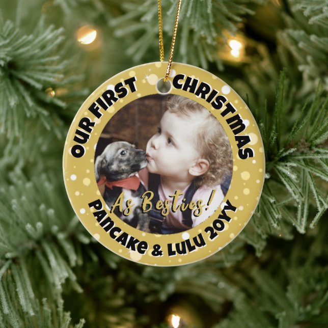 Welpe und Baby's 1. Weihnachts Foto Gold Border Keramik Ornament (Baum)