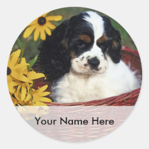 Welpen und Blume in einem Korb-Buchzeichen-Aufkleb Runder Aufkleber