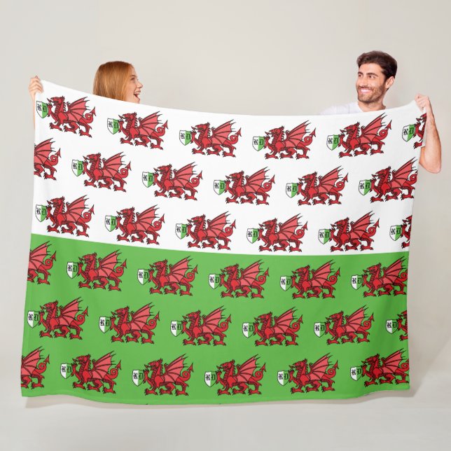 Welsh Dragon Monogram Fleecedecke (Beispiel)