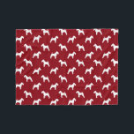 Welsh Terrier Silhouetten Muster Rot und Weiß Fleecedecke<br><div class="desc">Welsh Terrier Silhouetten Muster rot und Weiß Fleece Blanket. Die Bettdecke dieses Welshie-Liebhabers macht eine beeindruckende Bettüberdecke oder eine Decke für Ihr Sofa. Weich und schmutzig, um auf dem Sofa mit Ihrem Freund zu kurbeln. Diese Fleecedecke ist in drei Größen erhältlich und ist ein perfektes Geschenk für jeden walisischen Terrier...</div>