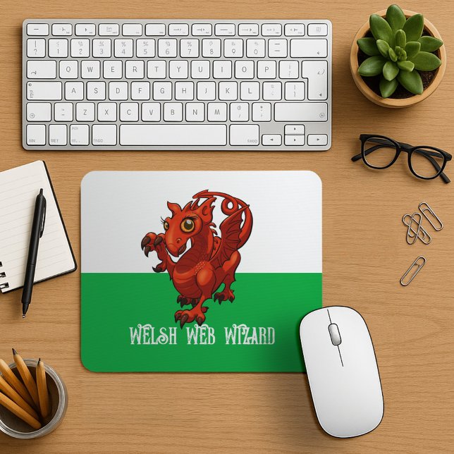 Welsh Web Wizard Red Dragon Wales Cartoon Mousepad (Von Creator hochgeladen)
