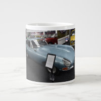 weltberühmte Jaguar E-Tasse