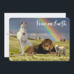 Weltfrieden Lion Lamb Unicorn Regenbogen Feiertagskarte<br><div class="desc">Dieses Design entstand durch digitale Kunst und kann in dem Bereich personalisiert sein, der durch das Ändern des Fotos und/oder Textes zur Verfügung gestellt wird. Oder Sie können es anpassen, indem Sie den Mausklick auswählen, um weitere Optionen anzupassen, um die Farbe des Hintergrunds zu löschen oder zu ändern, Text hinzuzufügen,...</div>