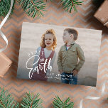 Weltfrieden | Weihnachts-Foto Postkarte<br><div class="desc">Versenden Sie Weihnachtsgrüße mit diesen modernen Weihnachtspostkarten aus dem Foto, die Ihr Lieblingslandschaft oder Ihr horizontal orientiertes Foto mit einem weißen Typografie-Texteüberlagerungsstück mit Zitat "Weltfrieden" zeigen. Personalisieren Sie mit Ihren Namen und dem Jahr unten.</div>