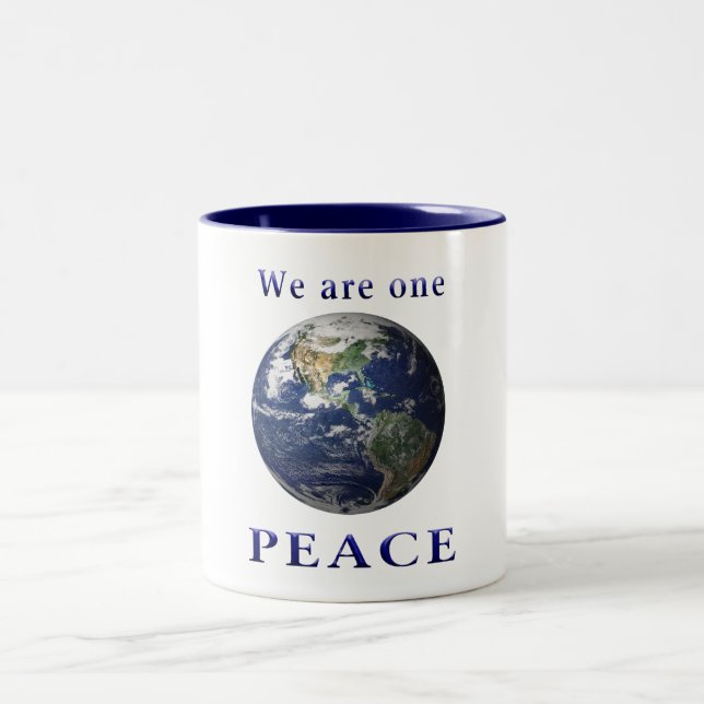 Weltfrieden Zweifarbige Tasse (Mittel)